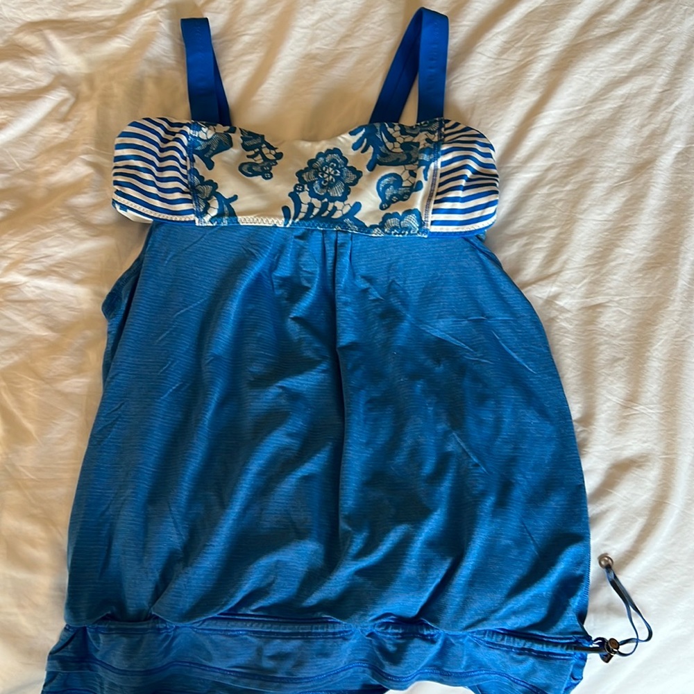 Lululemon, blue and white floral workout tank.